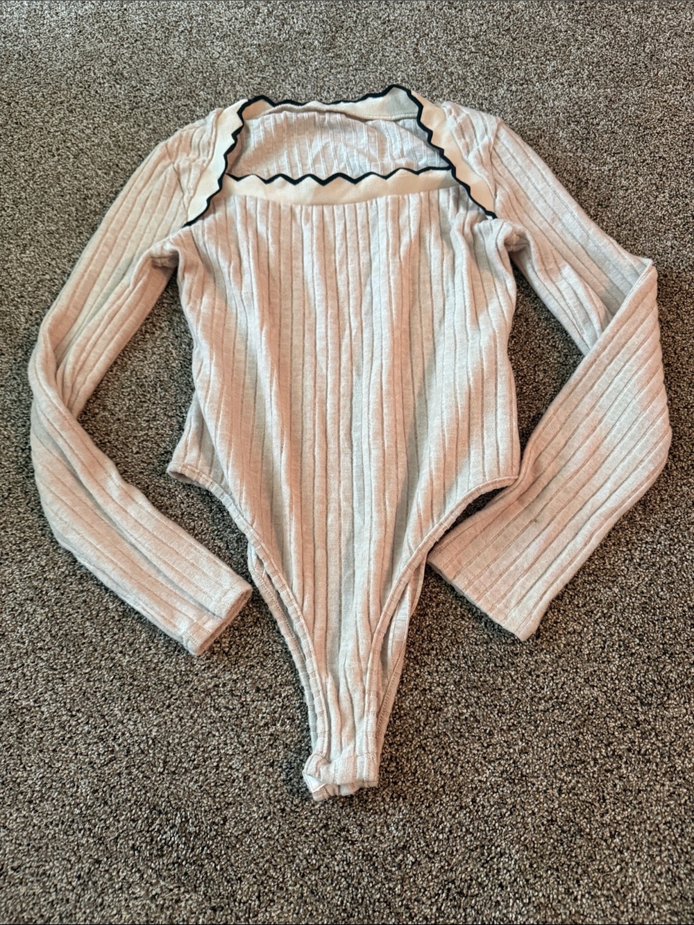 Girls Long Sleeve Ribbed One-Piece Bodysuit in Light Pink Shein Size L
